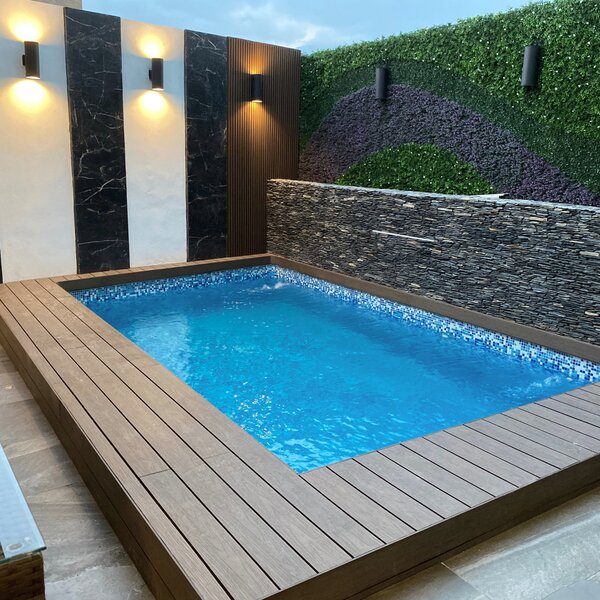 Alberca con deck MEVE