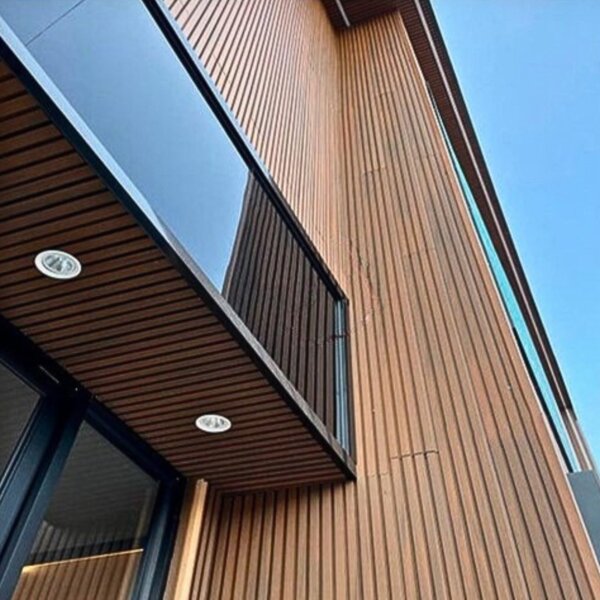 Fachada con Wall siding MEVE